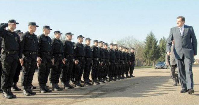 Čistka: Smanjen broj Bošnjaka zaposlenih u MUP-u RS, radi iz svega 370