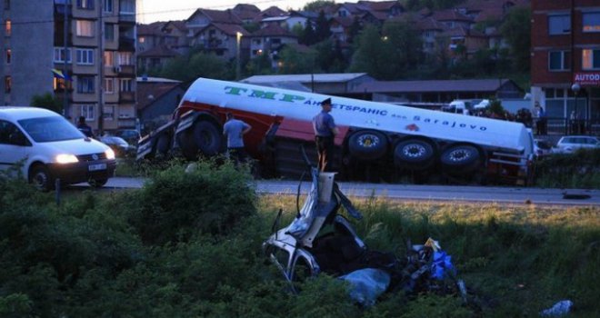 U stravičnom sudaru cisterne i automobila poginula jedna osoba