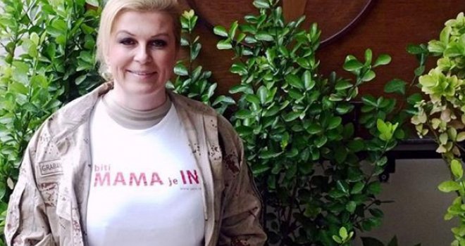 Kolinda Grabar-Kitarović skinula uniformu i pokazala majicu s porukom šta je danas IN