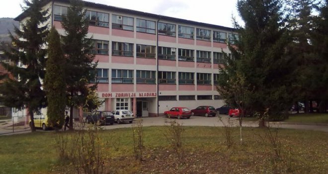 Detalji tuče ljekara u Kladnju: 'Razbio me kolega doktor, gdje to ima?!'