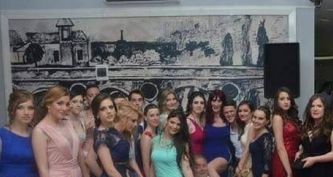 Zbog ove fotografije profesorica u Podgorici dobila otkaz