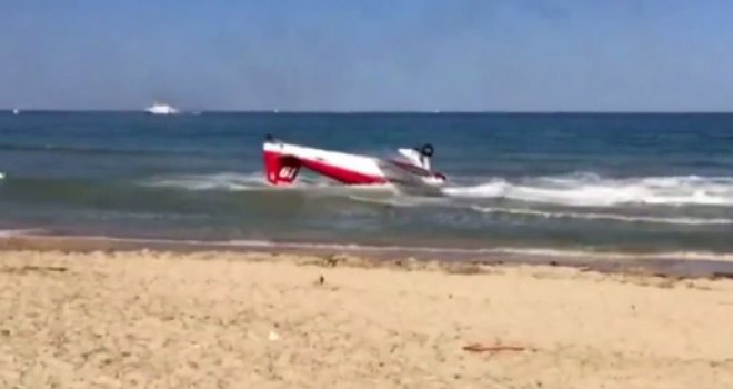 Jedna osoba poginula u sudaru akrobatskih aviona u Italiji