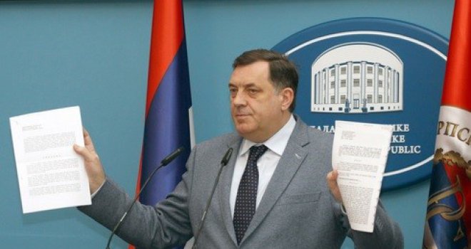 Dodik: 'Jadna ona zemlja u kojoj reforme prave stranci! Tu karikaturu od agende neću potpisati...'