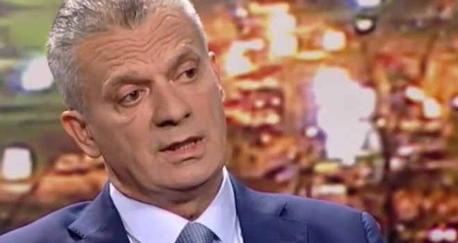 Radončić: Ne mogu zemljom vladati korumpirani političari, pet porodica i inozemni privjesci! Građani će se pobuniti!