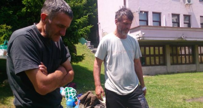 Demobilisani borci pokušali se spaliti ispred Vlade FBiH