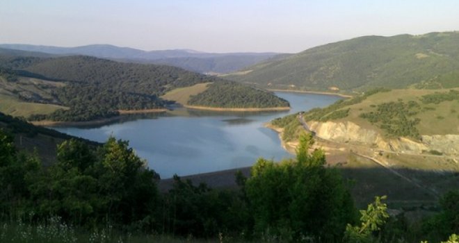Voda u jezeru Badovac kod Prištine nije zatrovana