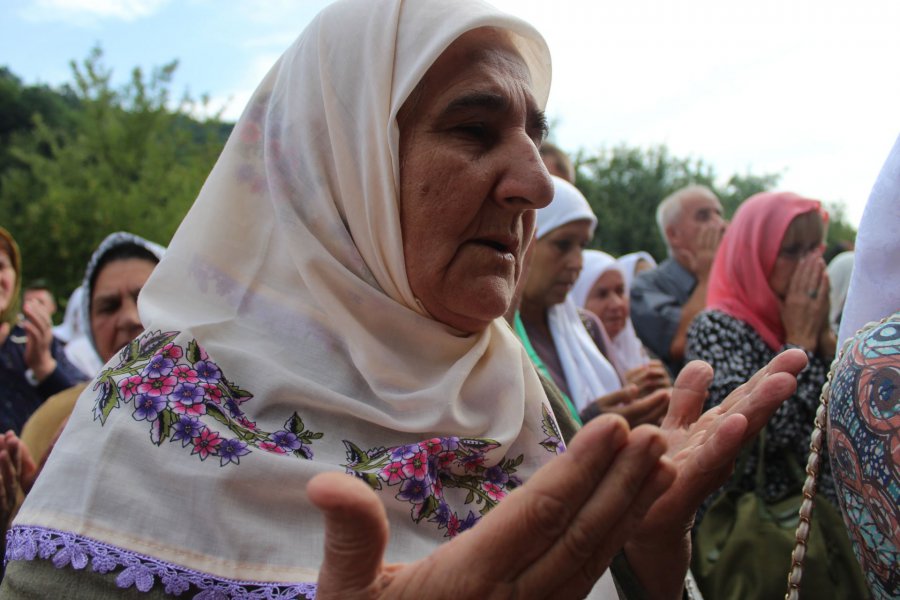 majke-srebrenice-u-kravici2
