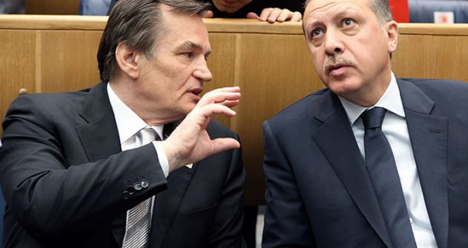 Do sada samo prijatelj, a sada puno više: Haris Silajdžić postao novi Erdoganov savjetnik