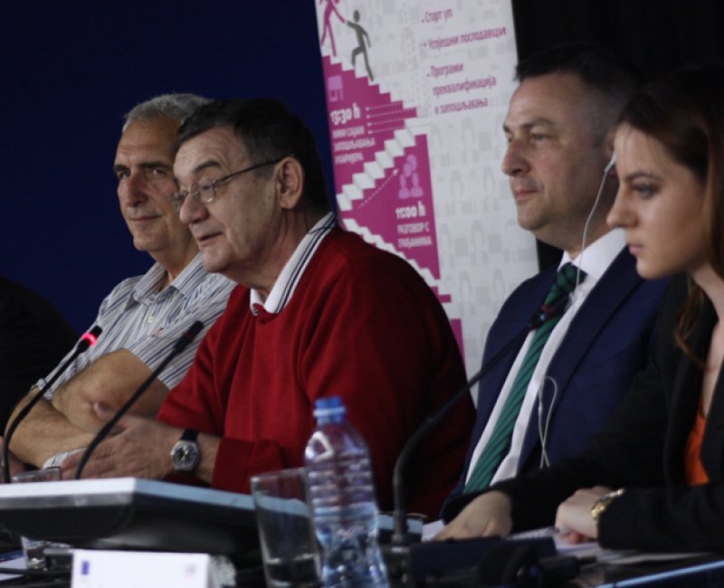 zarko-papic-na-panel-debati-u-doboju