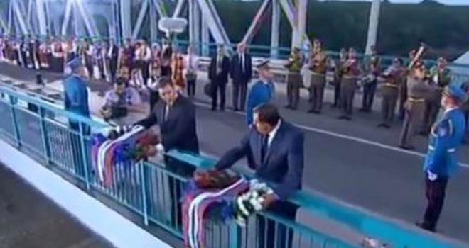 Parastos žrtvama Oluje u Sremskoj Rači: Vijenci za žrtve od Vučića i Dodika