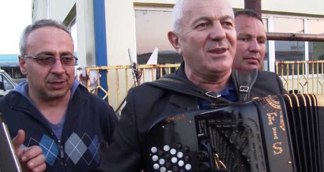 Poslušajte pjesmu koju je Pero Gudelj objavio u junu: Muzika mnogo toga govori o životu...