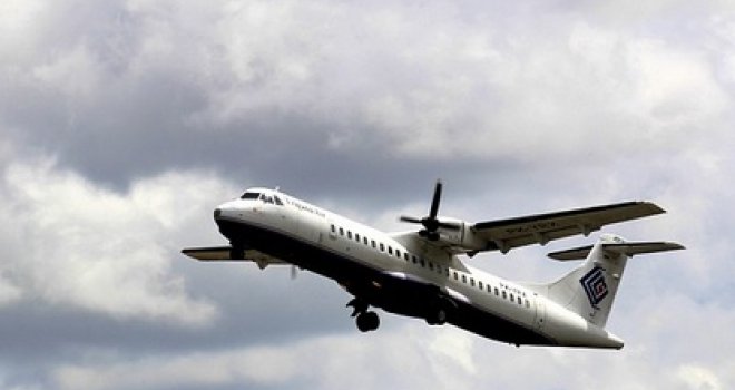U avionu koji se jučer srušio u Papui nalazilo se pola miliona dolara vladinog novca