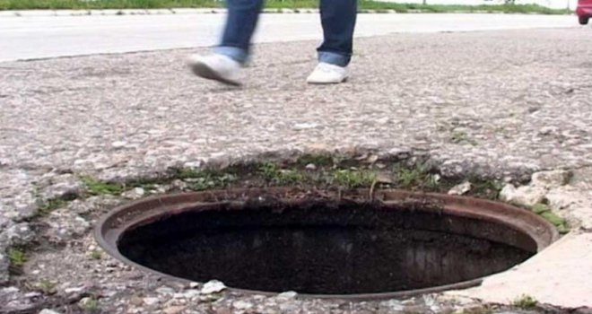 Hronična besparica: Lome sebi ruke i noge, kuhaju i očiste lobanju psa, pa se 'ugrizu'...