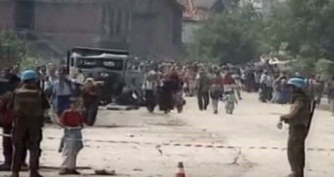 Osam pripadnika MUP-a RS optuženo za hladnokrvna ubistva više stotina osoba u hangaru Kravice '95.