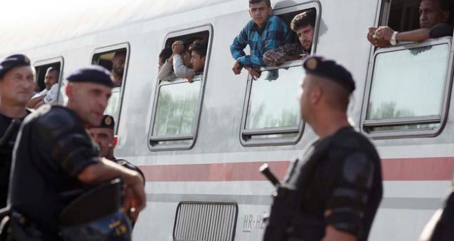 Migranti iz Belog Manastira pristižu u Osijek i pokušavaju doći do Zagreba
