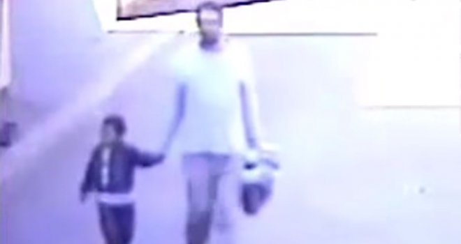 Njemačka policija objavila: Pogledajte snimak otmice dječaka Muhameda iz BiH!