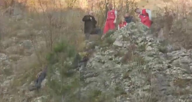 Stravični prizor u Sarajevu: Muškarac se objesio na stijeni Babin zub, pored sebe ostavio...