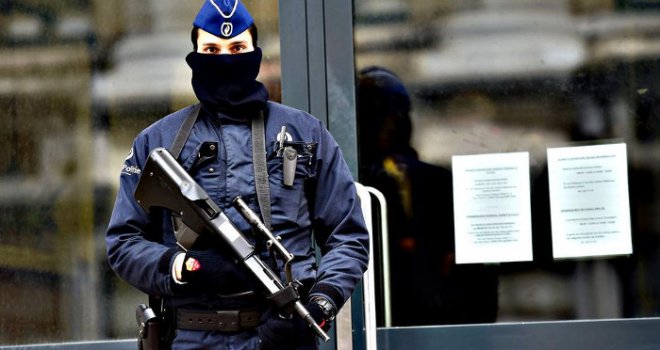 Belgijska policija uhapsila nekoliko osoba povezanih s napadima u Parizu