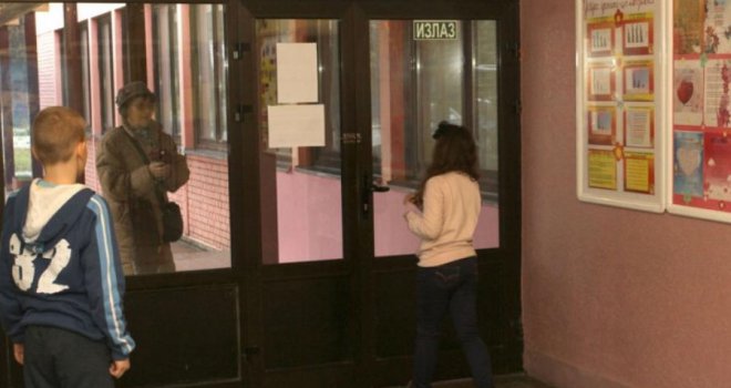 Strah u Republici Srpskoj: Pojačavaju se mjere bezbjednosti u školama, moguća i dežurstva roditelja