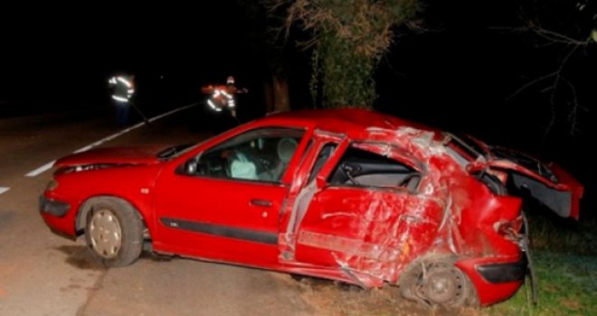 Prevrnuo se automobil sa osam djevojaka, dvije poginule