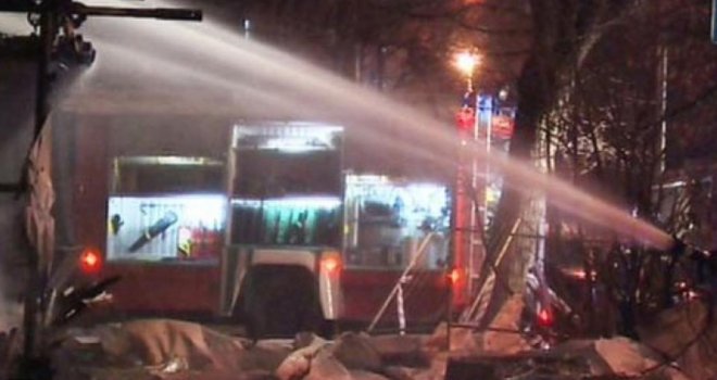 U požaru u bolnici poginule 23 osobe, vatra progutala cijelu zgradu: 'Pacijenti su bili zavezani za krevete'