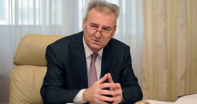 Savanović optimističan, Škebić optužio Vladu RS da glumi sindikat