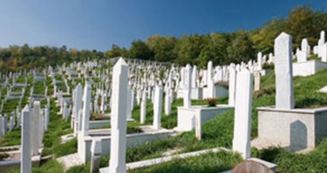 Mladić iz Prijedora vrijeđao prisutne na muslimanskom groblju