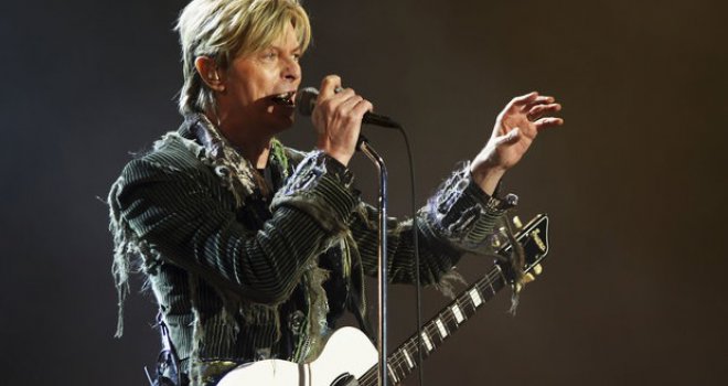 Preminuo muzičar David Bowie