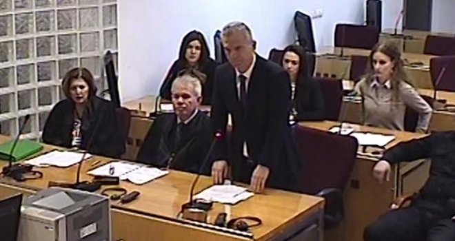 Završen prvi dan suđenja Fahrudinu Radončiću: Šta će svjedočiti Vasvija Vidović i Indira Ćatić?