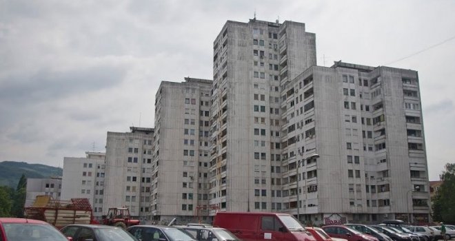 Detalji krvave tragedije u Banjaluci: Maltretirao je nesretnu Bosiljku često, a jutros je mahnit i van sebe...