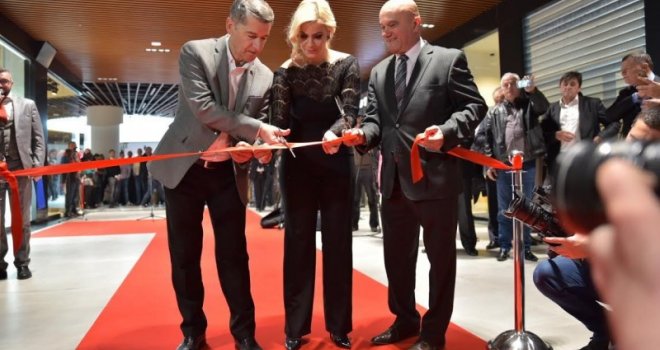 U Tuzli svečano otvoren Bingo City Centar: 40.000 kvadrata na tri etaže za gala shopping