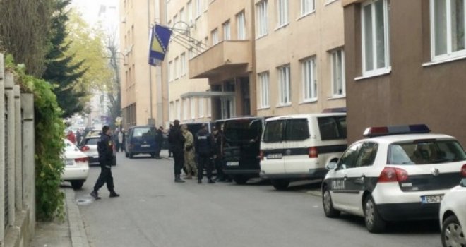 Akcija 'Pravda': Uhapšeni i bivša pravobraniteljica Općine Stari Grad i uposlenik Zavoda za planiranje razvoja KS