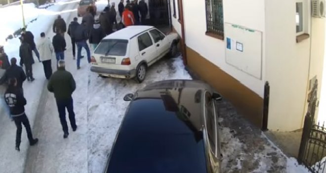 Pogledajte snimak napada na zamjenika predsjednika SDA Adila Osmanovića u Srebrenici