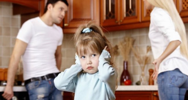 Kad roditelj nesvjesno uništava dijete: 10 poteza koji ostavljaju teške posljedice na psihu!
