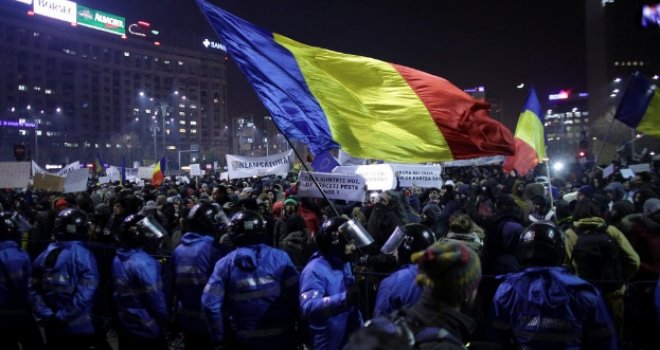 Nastavljeni protesti u Rumuniji: 'Dajte ostavke i otiđite'