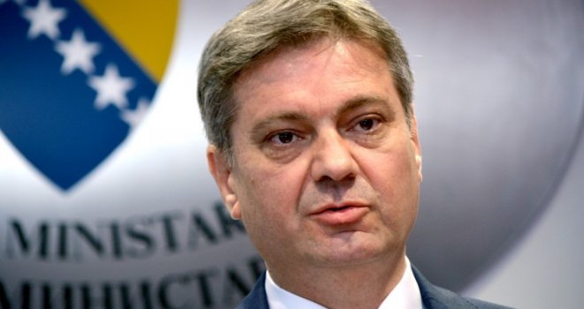Akcize na gorivo ne podižu drastično cijene, a BiH bi dobila 85 km autocesta