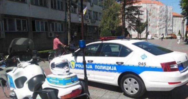 Brčanski taksista djevojčicu namamio iza stadiona pa je počeo dirati: 'De skini grudnjak, kako si se razrasla...'