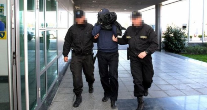 Dvojica mladića iz BiH pokušali u Hrvatsku prenijeti 33 kilograma marihuane, preko granice krenuli - pješke