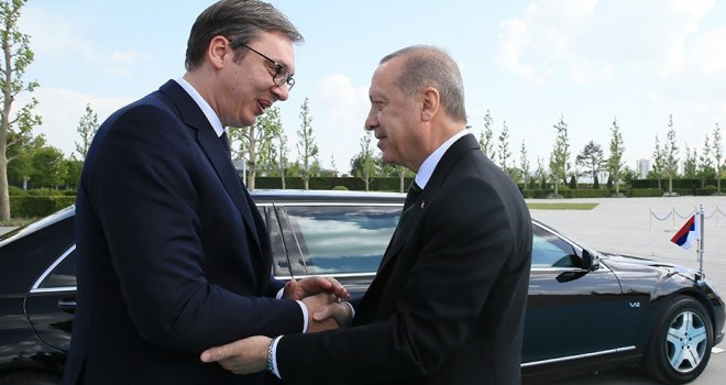 Erdogan dočekao predsjednika Srbije uz počasni bataljon, a Vučić ih pozdravio sa 'Merhaba askeri'