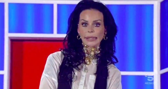 'Izgleda kao Mrtva nevjesta': Fanovi zgroženi licem Nine Morić, ušla u 'Big Brother' da se obračuna s bivšim