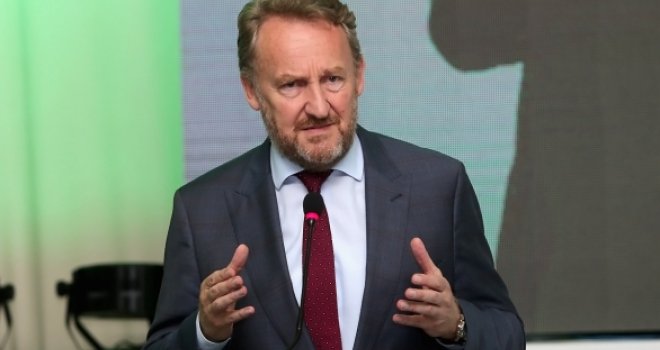 Izetbegović: Kad sam govorio o 100.000 radnih mjesta, ismijavali su me! Muamere, koliko smo zaposlili? A Muamer odgovori...