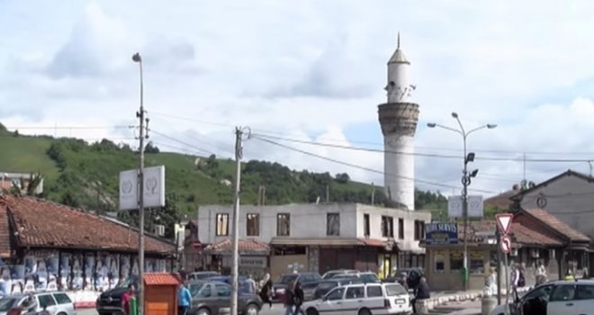 U Novom Pazaru srušena džamija iz 1528. godine: Komisija za kulturno-historijske spomenike optužuje Islamsku zajednicu 