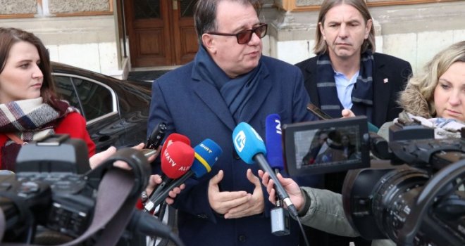 SDP i Naša stranka o odluci DF-a: Ne odustajemo od ideje BH bloka! Usvojeni zaključci DF-a su neprovodivi...