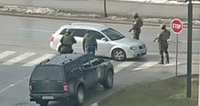 Specijalci presreću i privode ljude po Istočnom Sarajevu i Dobrinji: Dešavaju se zabrinjavajuće stvari 