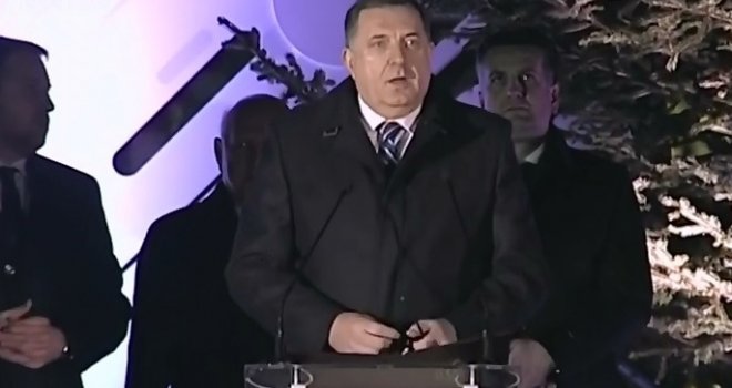 Pogled iz RS-a: Nema sumnje da će za Dodika već sutra Sarajevo opet biti Teheran, a vonj mržnje zaudarati...  