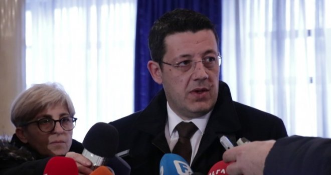 Dobili smo korisne informacije, predstoji pregled određenih prostorija... Na terenu i helikopter!