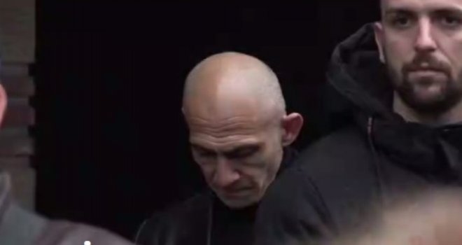 I Šabanov vanbračni sin stigao na očevu sahranu: Robert Šaulić prvi put pojavio se u javnosti, sa ocem nije govorio...
