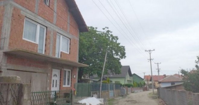 Obdukcija potvrdila: Očuh pretukao djevojčicu pa tvrdio da je pala sa terase