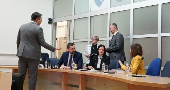 Da li će se konačno dogovoriti: 'Trojka' nudi novi sporazum 'četvorci', evo šta u njemu piše...