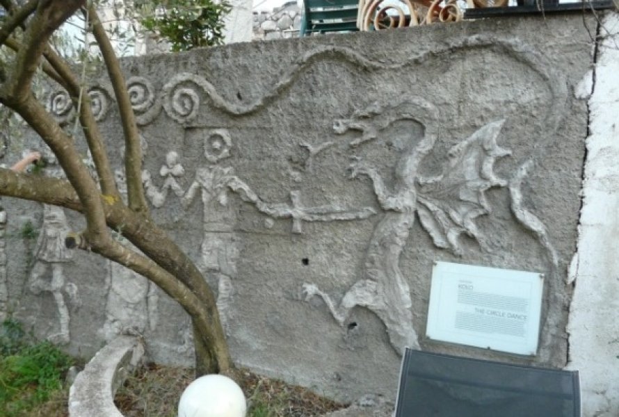 reljef-u-makovoj-hizi-stolac reljef-u-makovoj-hizi-stolac